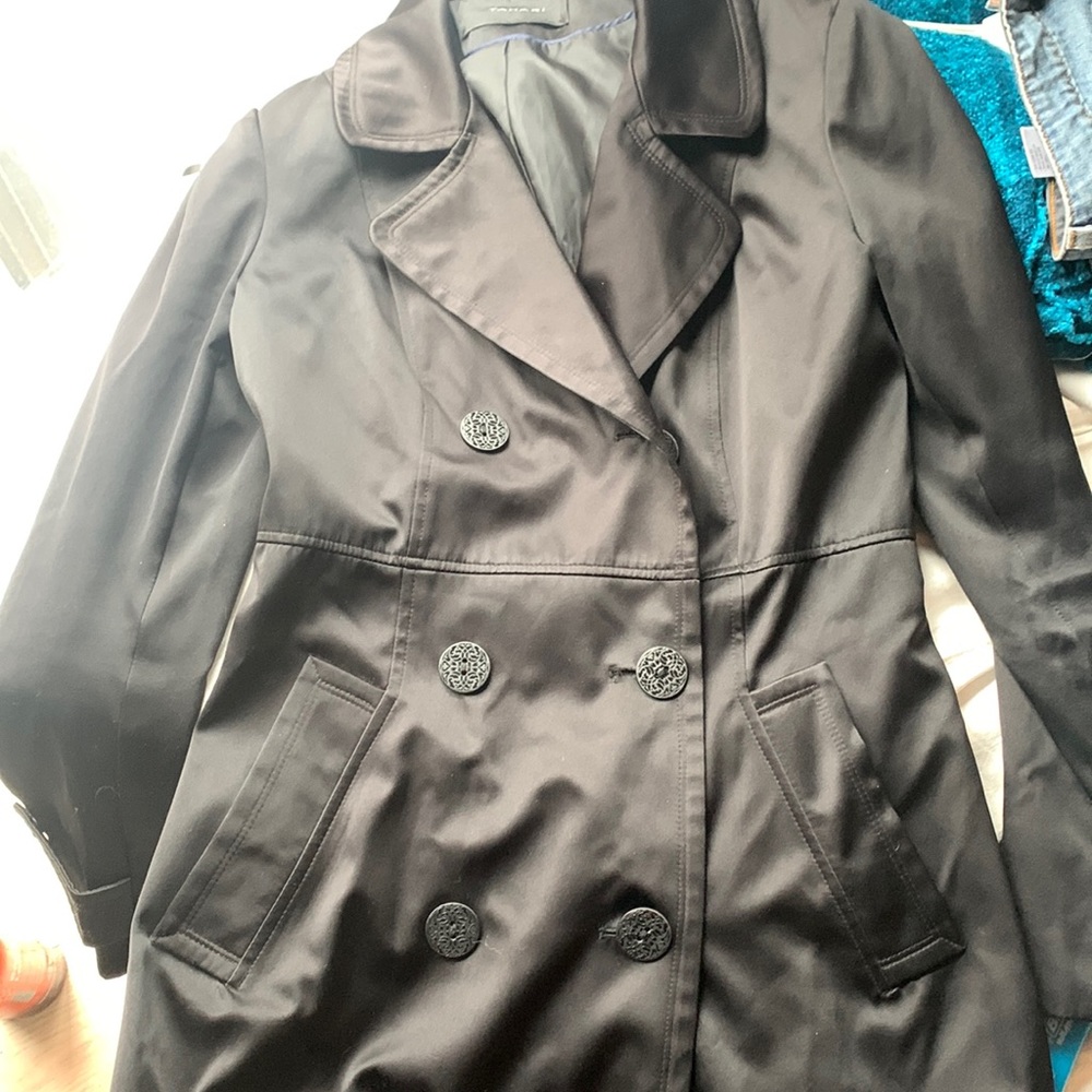 Tahari small light coat